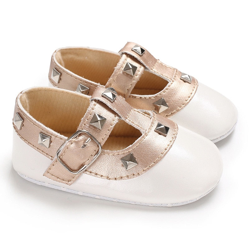 Sapato Verniz com Spike sapato Loja Click Certo