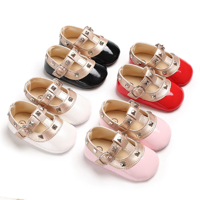 Sapato Verniz com Spike sapato Loja Click Certo