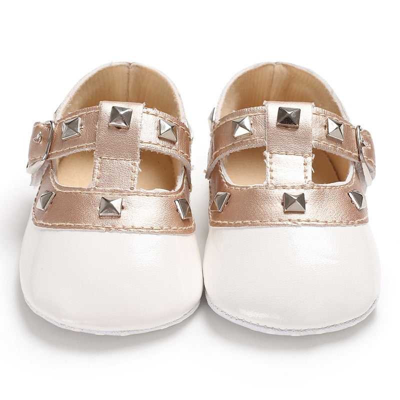 Sapato Verniz com Spike sapato Loja Click Certo Branco 0-6 Meses - 11cm