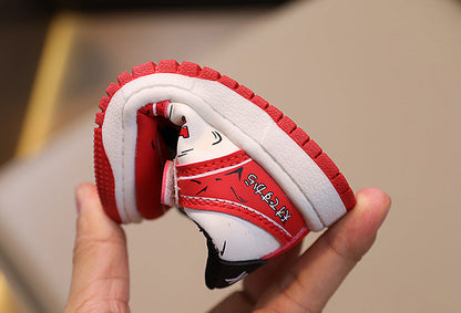 Zapatillas de baloncesto con velcro para niños