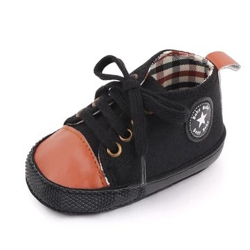 Tênis All Star Black Total 0 Loja Click Certo Preto e Caramelo 0-6 Meses - 11cm 