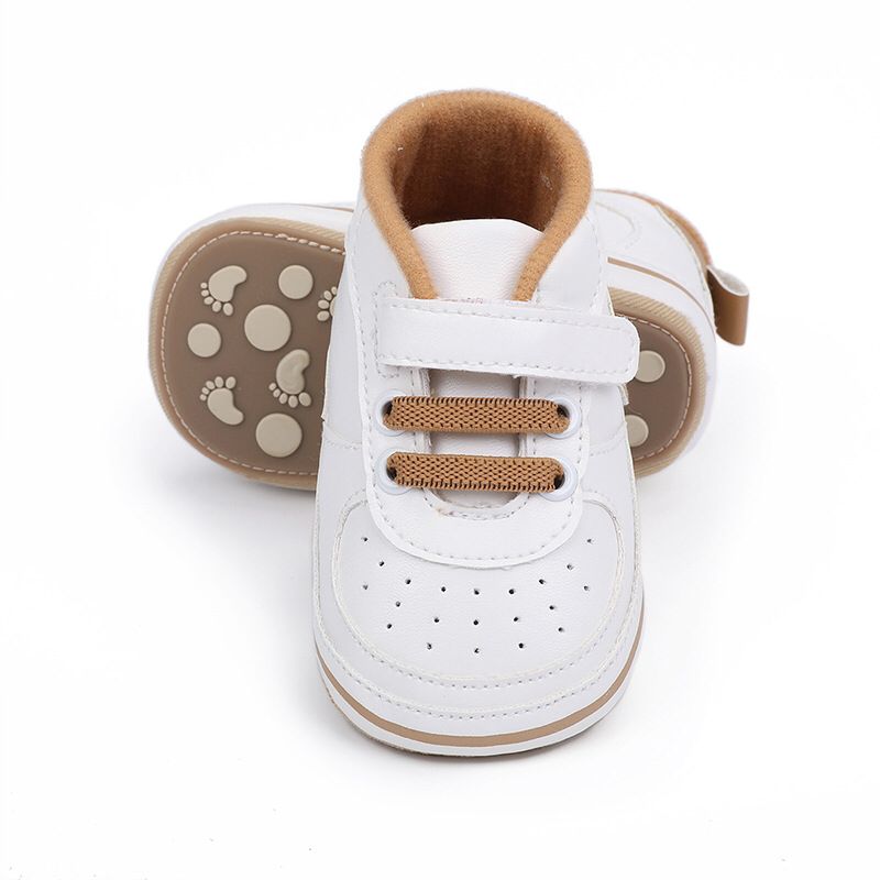 Tênis NK tenis Loja Click Certo Branco e Caramelo 0-6 Meses 11cm 