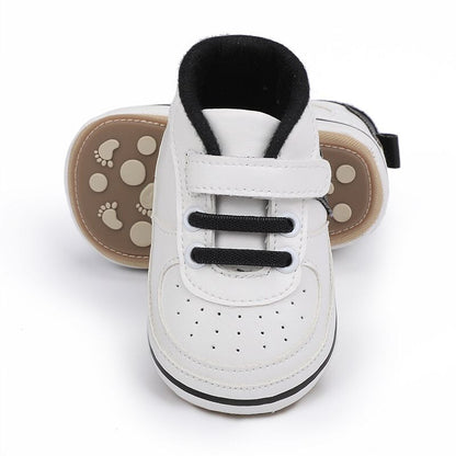 Tênis NK tenis Loja Click Certo Preto e Branco 0-6 Meses 11cm 