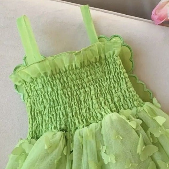 Vestido infantil com asas de borboleta